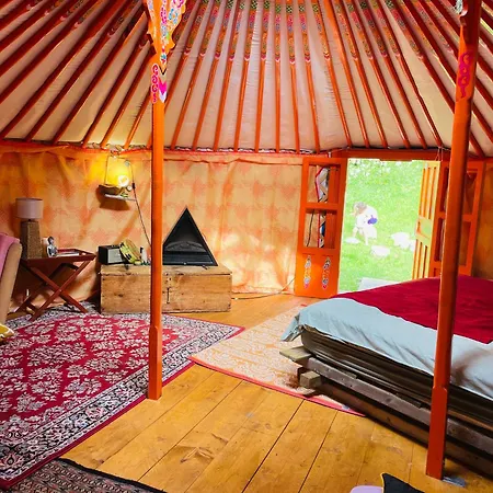 Dharma Farm Retreat Holiday home *